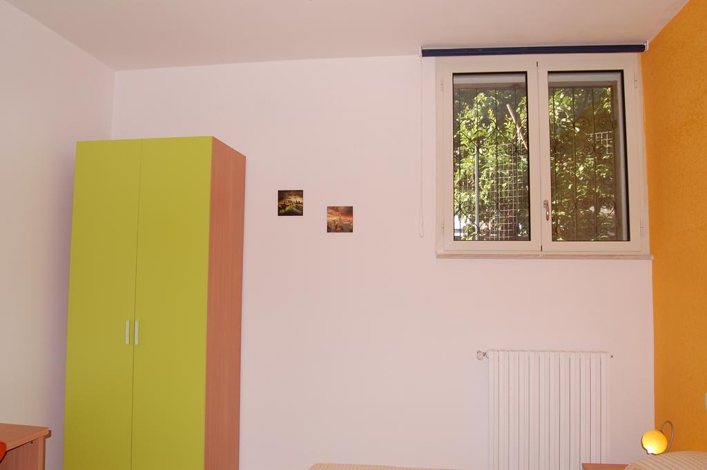 B&B Fenix Трани Номер фото